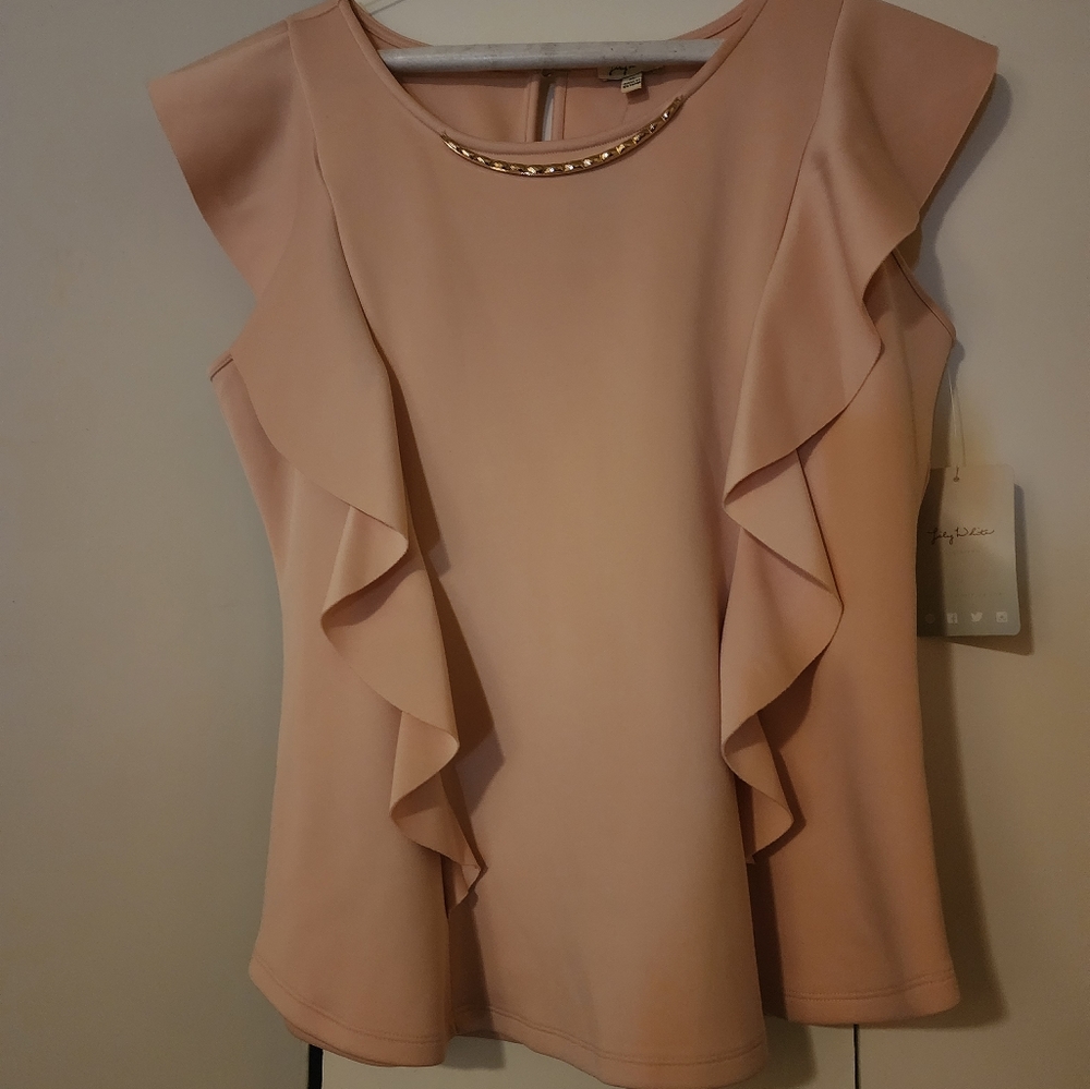 Ruffled Top 🍑